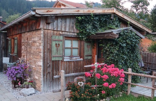 Pfronten Apartment | Chalet Platzhirsch - Village chalet