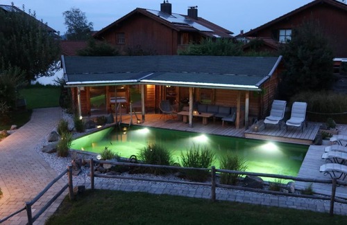 Pfronten Apartment | Chalet Platzhirsch - Village chalet