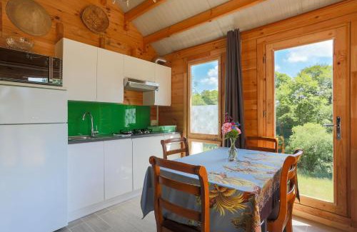Plouegat-Moysan Ski Chalet | Chalet Pondok Indah