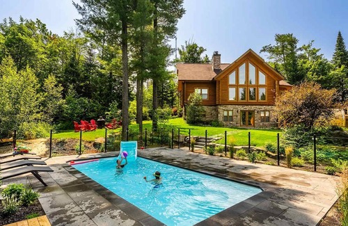Mille-Isles Ski Chalet | Chalet Red Deer at Fiddler Lake with Spa, Sauna, and Private Pool