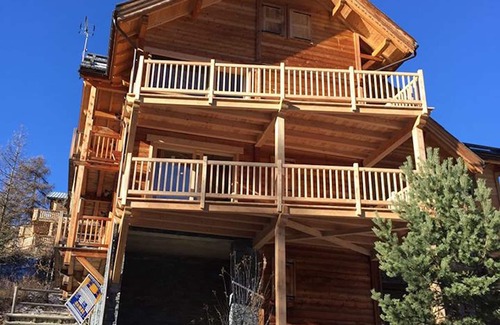 Les Claux Ski Chalet | Chalet rental in Vars-les-Claux for 12 guests