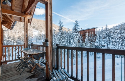 Les Claux Ski Chalet | Chalet rental in Vars-les-Claux for 12 guests