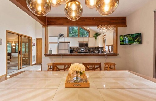 Pocono Pines House | Chalet Retreat Near Lake Naomi Firepit, Decks, Walk to Clubhouse