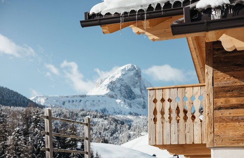 San Martino in Badia Ski Chalet | Chalet Rich App. Milandura, with mountain view, balcony, private garden