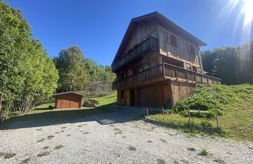 Albiez-le-Jeune Ski Chalet | Chalet + sauna with panoramic views in beautiful surroundings