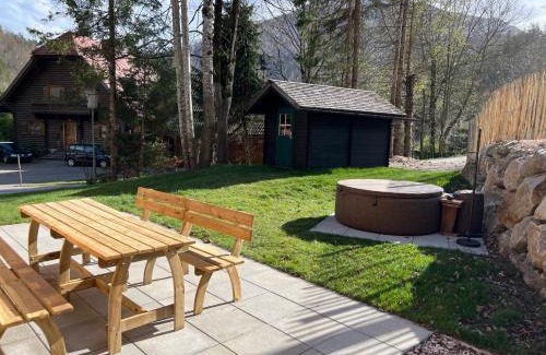Gaming Ski Chalet | Chalet Schäftal