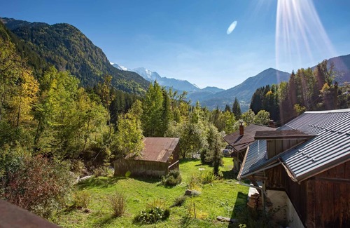 Servoz Ski Chalet | Chalet Suay is a gorgeous 18th Century farmhouse in Servoz near Chamonix