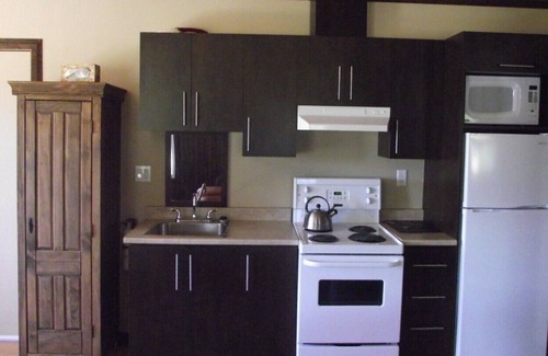 Larouche Cottage | Chalet sur le bord du lac d'une chambre Le Marie-Kate