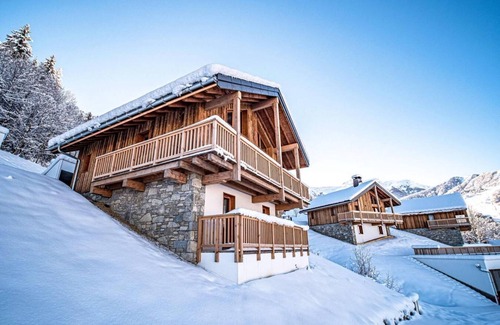Les Avanchers-Valmorel Ski Chalet | Chalet, view panoramic, balcony, tv, ski locker, 76m², Valmorel