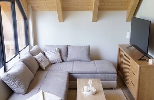 Friedrichsbrunn Ski Chalet | Chalet vacation apartment "Romy", between ski trails and hiking paths