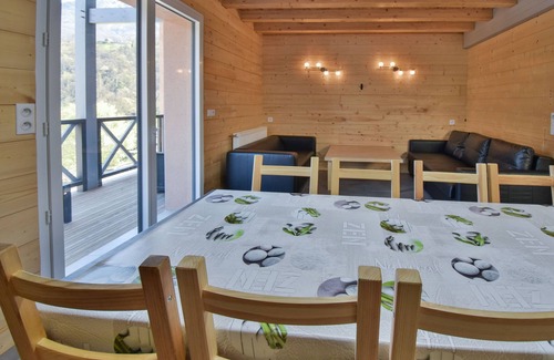 Luz-Saint-Sauveur Ski Chalet | Chalet Viscos at the foot of the mythical Tourmalet