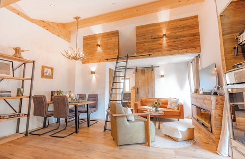 Heiligenblut Ski Chalet | Chalet Waldhäusl: Zirben-Chalet with Sauna, Whirlpool & Mountain Views