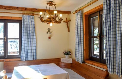 Strobl Ski Chalet | Chalet Weissenbach by Interhome