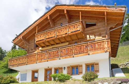 Heremence Ski Chalet | Chalet, wifi, view mountain, sauna, balcony, fireplace or stove, parking, tv, 150m², Thyon