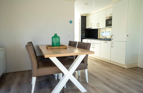 Municipality of Hellevoetsluis House | Chalet with 2 bedrooms and a dishwasher