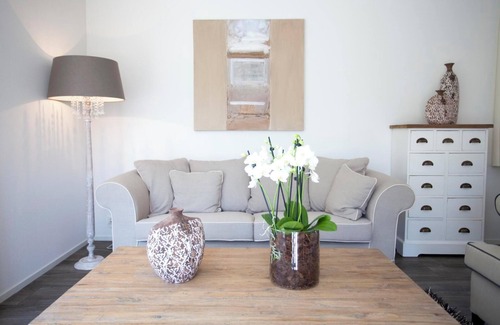 Velsen-Zuid House | Chalet with 2 bedrooms and a terrace