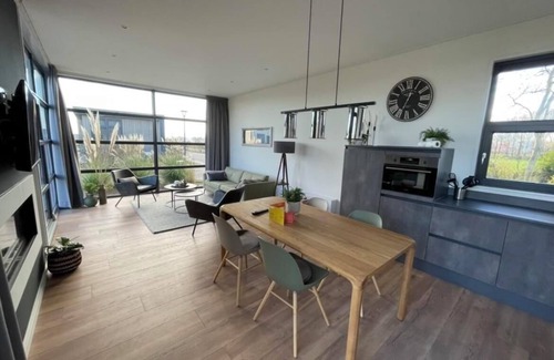 Enkhuizen House | Chalet with 2 bedrooms and a terrace