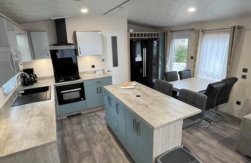 Municipality of Hellevoetsluis House | Chalet with 3 bedrooms and a terrace
