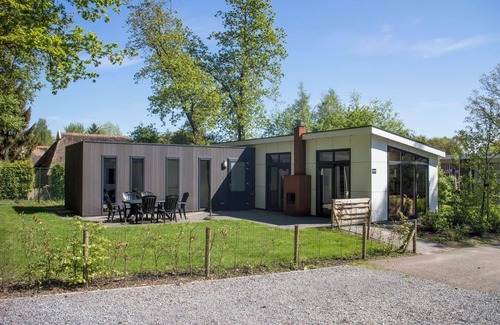 Susteren House | Chalet with 3 bedrooms and terrace