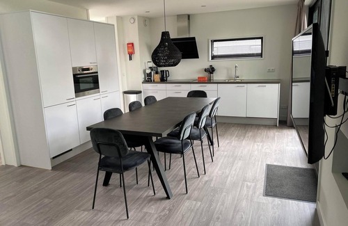 Hulshorst House | Chalet with 4 bedrooms and a terrace