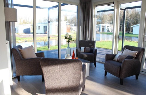 IJhorst House | Chalet with 5 bedrooms, 3 bathrooms and sauna