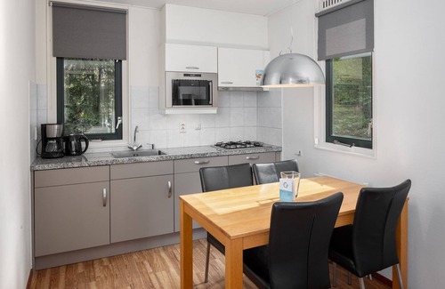 Borger Ski Chalet | Chalet with Dishwasher near Nature Reserve