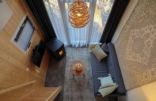 Nunspeet House | Chalet with sleeping loft and terrace