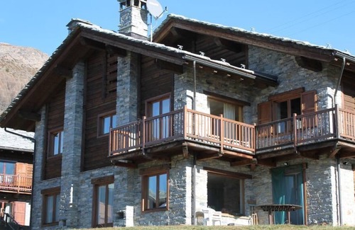 Gimillan Ski Chalet | Chalet with wonderful view of Gran Paradiso