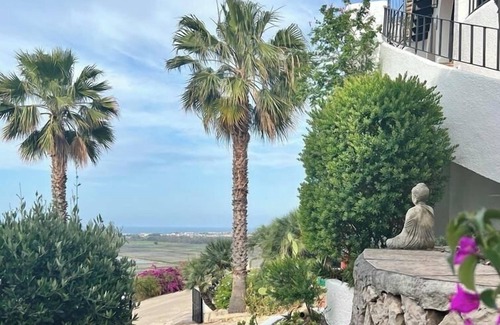 Monte Pego House | Chalet with wonderful views of the sea and mountains, pool, WiFi