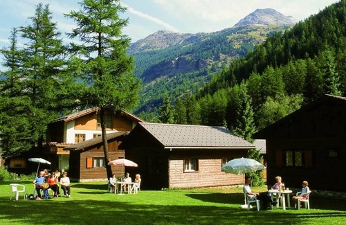 Saas-Balen Apartment | Chaletpark Residenz Edelweiss by Interhome