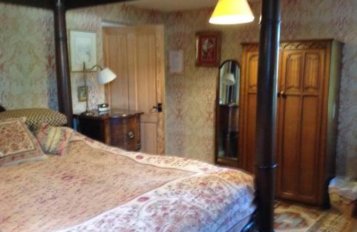 Shouldham Bed & Breakfast | Chalk and Cheese