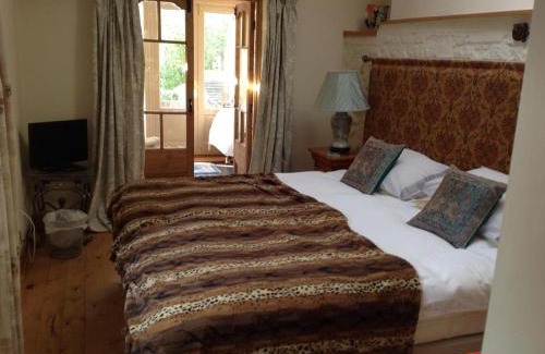 Shouldham Bed & Breakfast | Chalk and Cheese