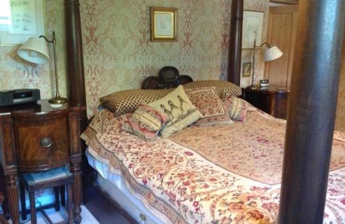 Shouldham Bed & Breakfast | Chalk and Cheese