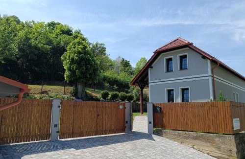 Podbranc House | Chalupa pod hradom Branč