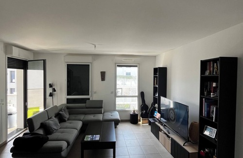 Lormont Apartment | Chambre Appartement Cosy a 5 Minute de Quai Brazza /Cité du Vin /Pont Chaban