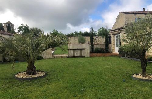 Saint-Saturnin-du-Bois Bed & Breakfast | Chambre Au clos des auges