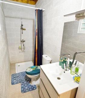 Dzaoudzi Apartment | Chambre Bachacha