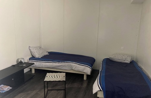 Bois Blancs Boat Rental | Chambre Chez L'habitant, sur une Péniche, à Lille,