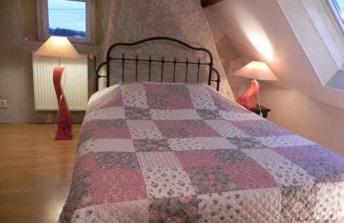 L'Hopital-le-Mercier Bed & Breakfast | Chambre d'hôtes Domaine de la Guinchère
