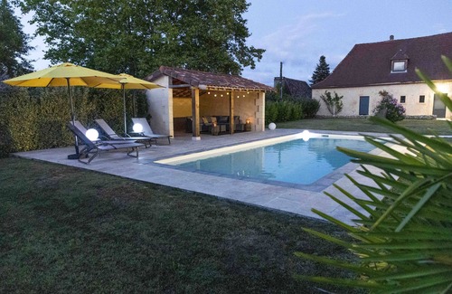 Baneuil Bed & Breakfast | Chambre D'hôte du Domaine des Deux Ânes, Dans un Calme Absolu