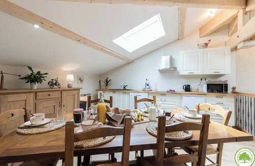 Sajas Bed & Breakfast | Chambre D'hôtes Belle Vue - Piscine - Vue Panoramique - Cuisine et Salon Privés