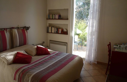Martigues Bed & Breakfast | Chambre d'hôtes La Villa Du Petit Port