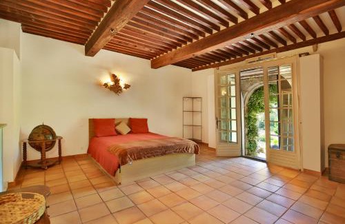 Callian Bed & Breakfast | Chambre d'hôtes Les Temps Heureux