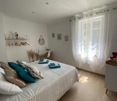 Reillanne Bed & Breakfast | Chambre d'hôtes Zephyr Libeccio Le Moulin de Prédelles