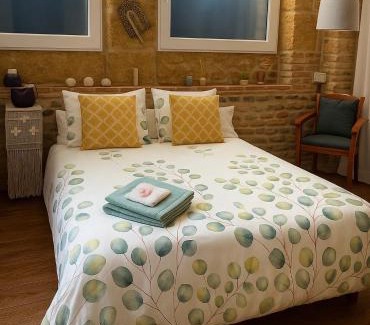Cazeres-sur-l'Adour House | Chambre dans ancienne ecole