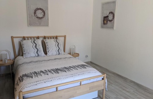 Liergues House | Chambre double indépendante BALI au sein du domaine PASSELOUP