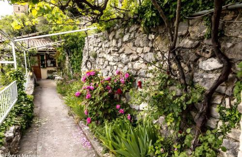 Montbrun-les-Bains Bed & Breakfast | Chambres D'hôtes Le Bellevue -
