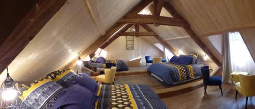 Arette Bed & Breakfast | Chambres d'hôtes Chez Valérie Garage motos et vélos
