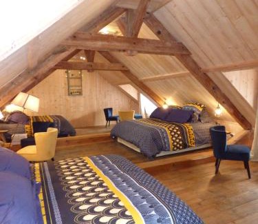 Arette Bed & Breakfast | Chambres d'hôtes Chez Valérie Garage motos et vélos