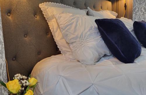 Cluis Bed & Breakfast | Chambres d'hôtes de charme au Château avec jardin et petit-déjeuner inclus - FR-1-591-689